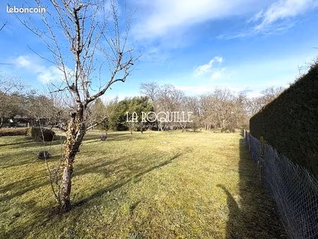 terrain 2395 m² monts