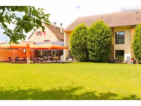 local d'activités courlans