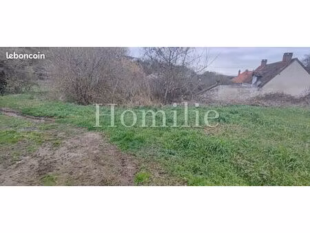 terrain 729 m² bourré