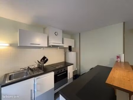 studio 1 pièce 30 m²