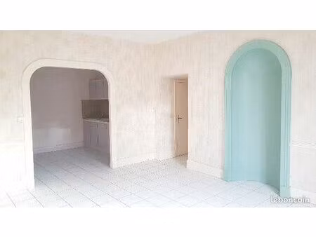 appartement 1 pièce 50 m²