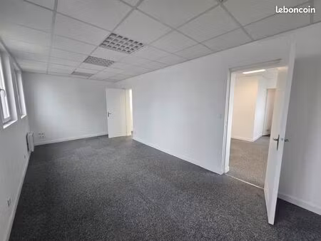 bureau / stockage de 80 m² env. orléans st jean de braye p.a archimede 765 / mois ht-hc