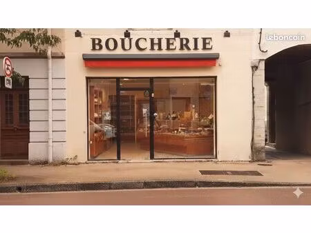 ? murs commerciaux – 55 m² – rue des salines / cours sully