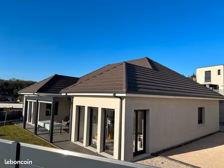 maison neuve et contemporaine à vendre à dole