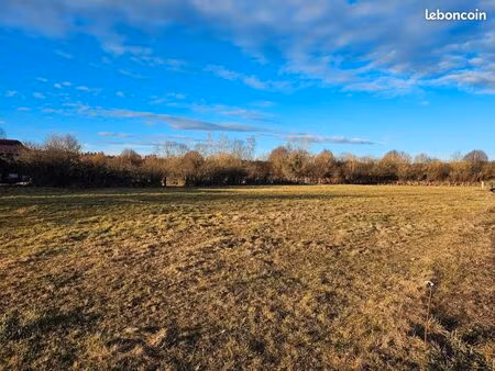 terrain champagnole proximité voie verte