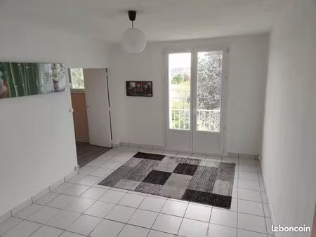 vente à terme libre f2 de 43 26 m² avec cave + parking ( attention  ce n'est pas un viager