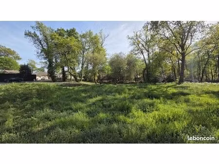 terrain 1 187 m² gourbera