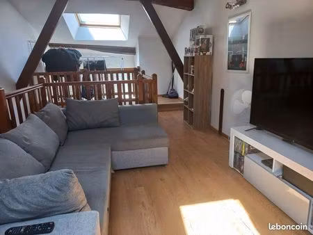 loue t2 + mezzanine saint-clar 32380