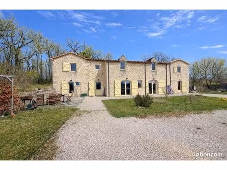 maison 5 chambres - calme  vue dégagée - proche cahors