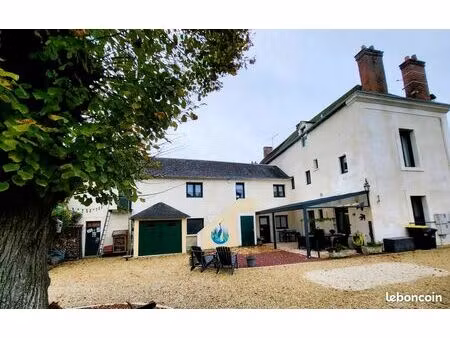 grand maison village