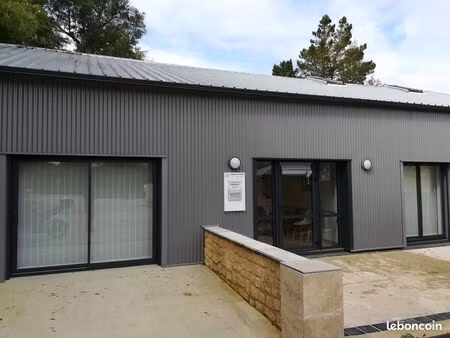 a louer local professionnel centre de soins