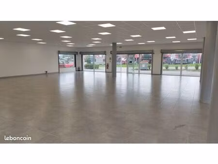 local commercial à louer