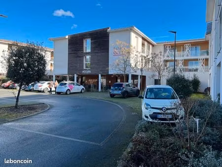 studio 1 pièce 32 m²