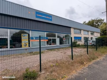 local commercial et bureaux 160 m2 avenue pierre de coubertin châteauroux