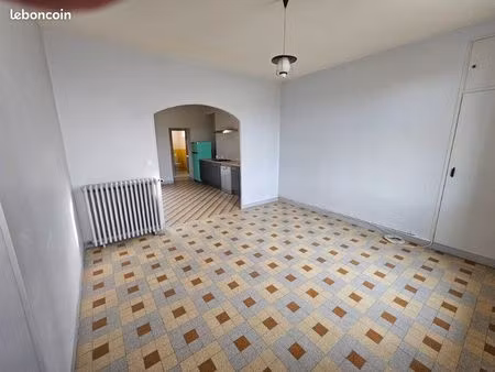 maison de ville - 87 m2 - 5 pcs - 3ch - jardin - 360 m2 + portail