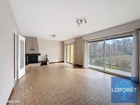 maison 5 pièces 141 m²