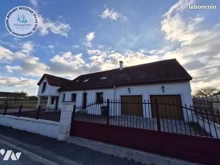 maison 10 pièces 320 m²