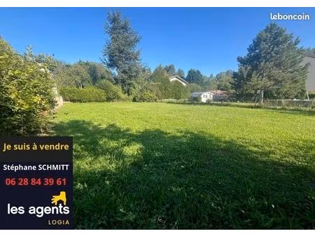 terrain 943 m² verny