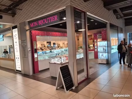 cellule commerciale auchan lobau nancy