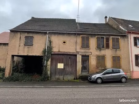 maison avec grange (pour investisseurs)