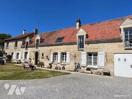 maison 8 pièces 216 m²