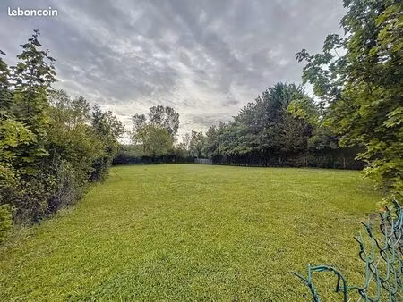 terrain 750 m² bazancourt