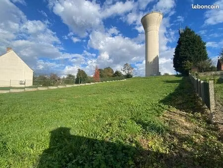 terrain 1 210 m² crisolles