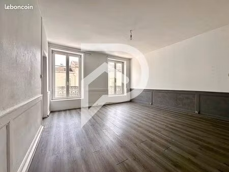 appartement 4 pièces 76 m²