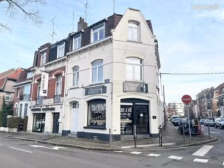 local bureaux 80 m²