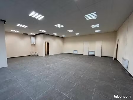 bureaux 349 m²