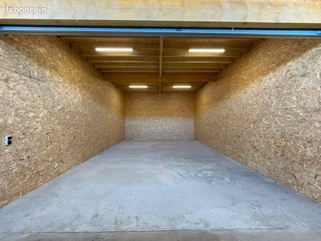 box de stockage - 54 m2