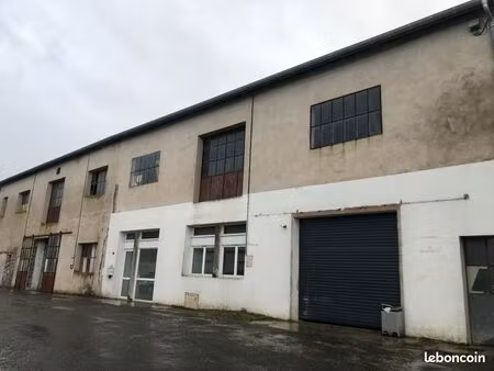 location entrepôt / local professionnel