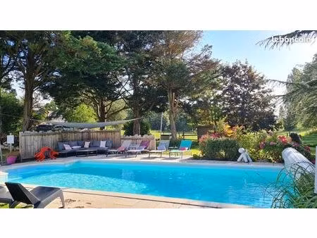 maison 15 pièces 305 m²