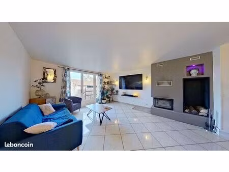 maison 7 pièces 160 m²