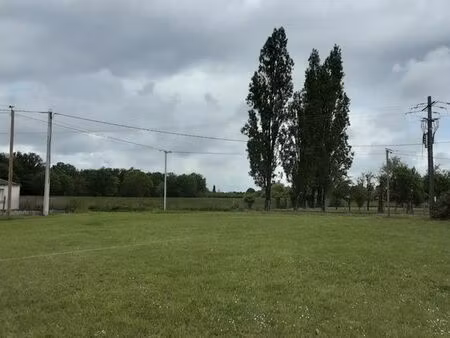 terrain constructible 1100 mètres carrés