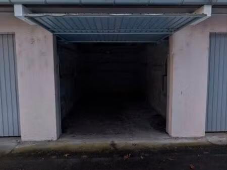 garage pour véhicule ou stockage