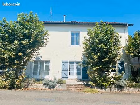 immeuble 400 m² castets