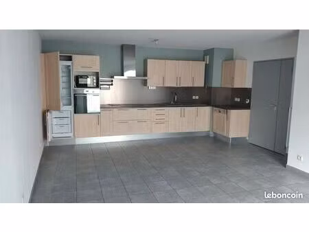 appartement t3 - 69 m² - centre pignan - vente particulier