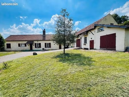 maison avec dépendance  box à chevaux. vente classique ou vente à terme libre