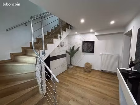 maison 3 pièces 100 m²