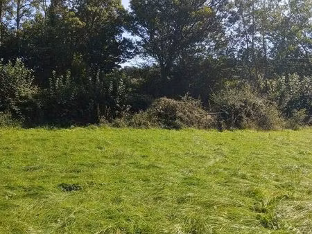 terrain 800 m² bonnetan