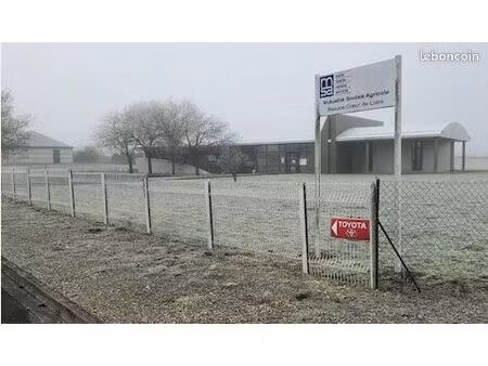 bâtiment administratif (bureaux)