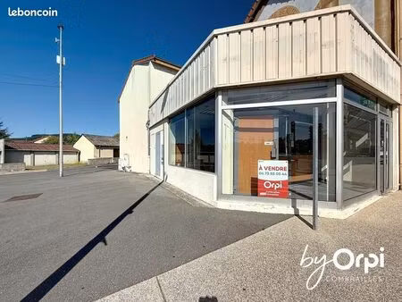 maison 2 pièces 104 m²