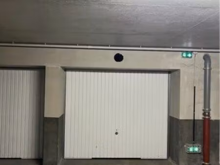 garage box fermé meinau