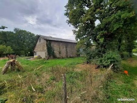 immeuble 392 m² mayrinhac lentour