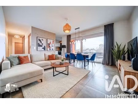 appartement 3 pièces 64 m²