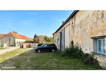 grande longère 450 m² + terrain 2100 m² – idéal loft / atelier / projet de rénovation