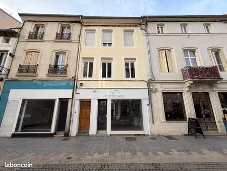 immeuble 2 pièces 140 m²