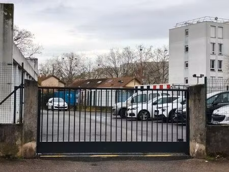 garage box fermé sécurisé – parilly / vénissieux – 80