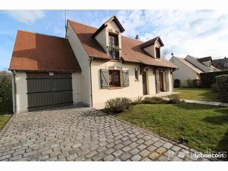 maison 6 pièces 121 m²